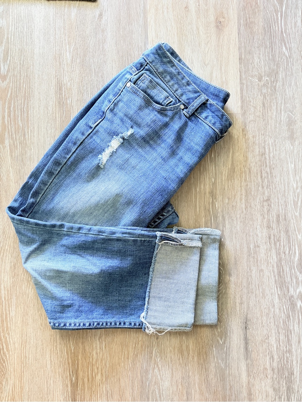 Men's Light Blue Distressed Jeans